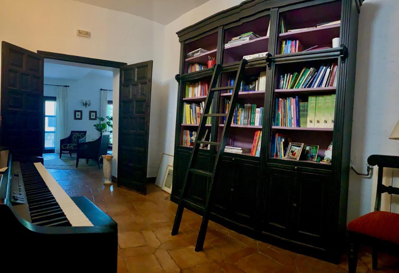 Un Autentico Oasis Rodeado De Historia Ronda Exterior foto