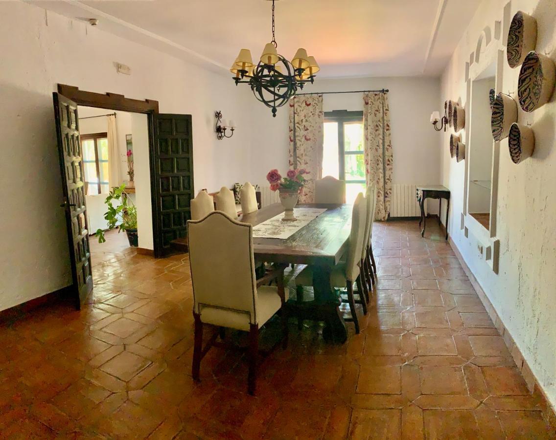 Un Autentico Oasis Rodeado De Historia Ronda Exterior foto